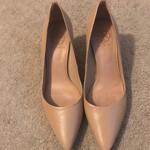 tory burch nude pumps